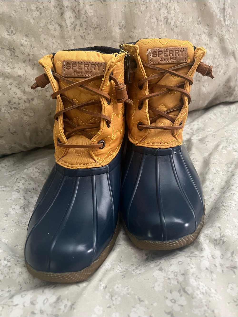 Sperry women’s Navy and Mustard Quilted Duck Boots